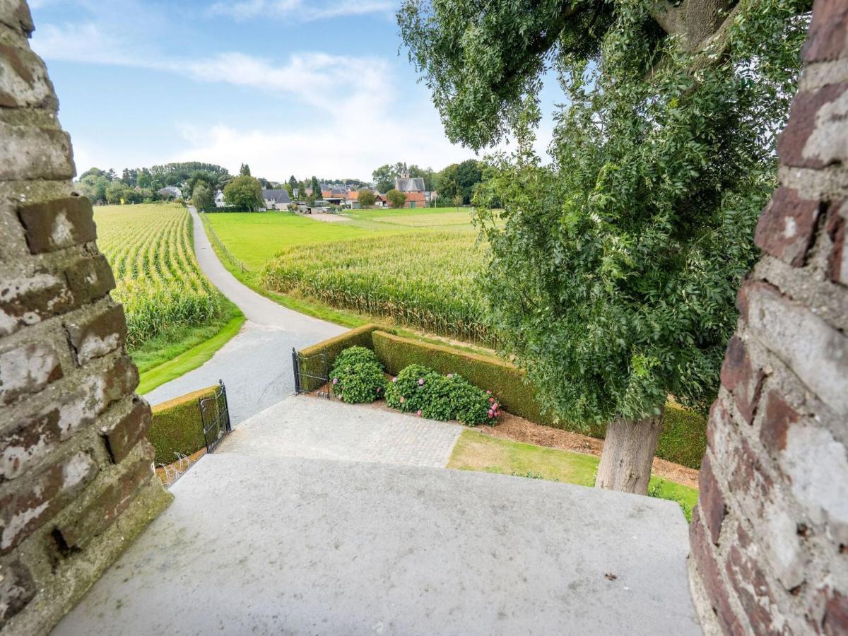 Stunning Holiday Home In Oombergen With Terrace And Garden Zottegem 外观 照片