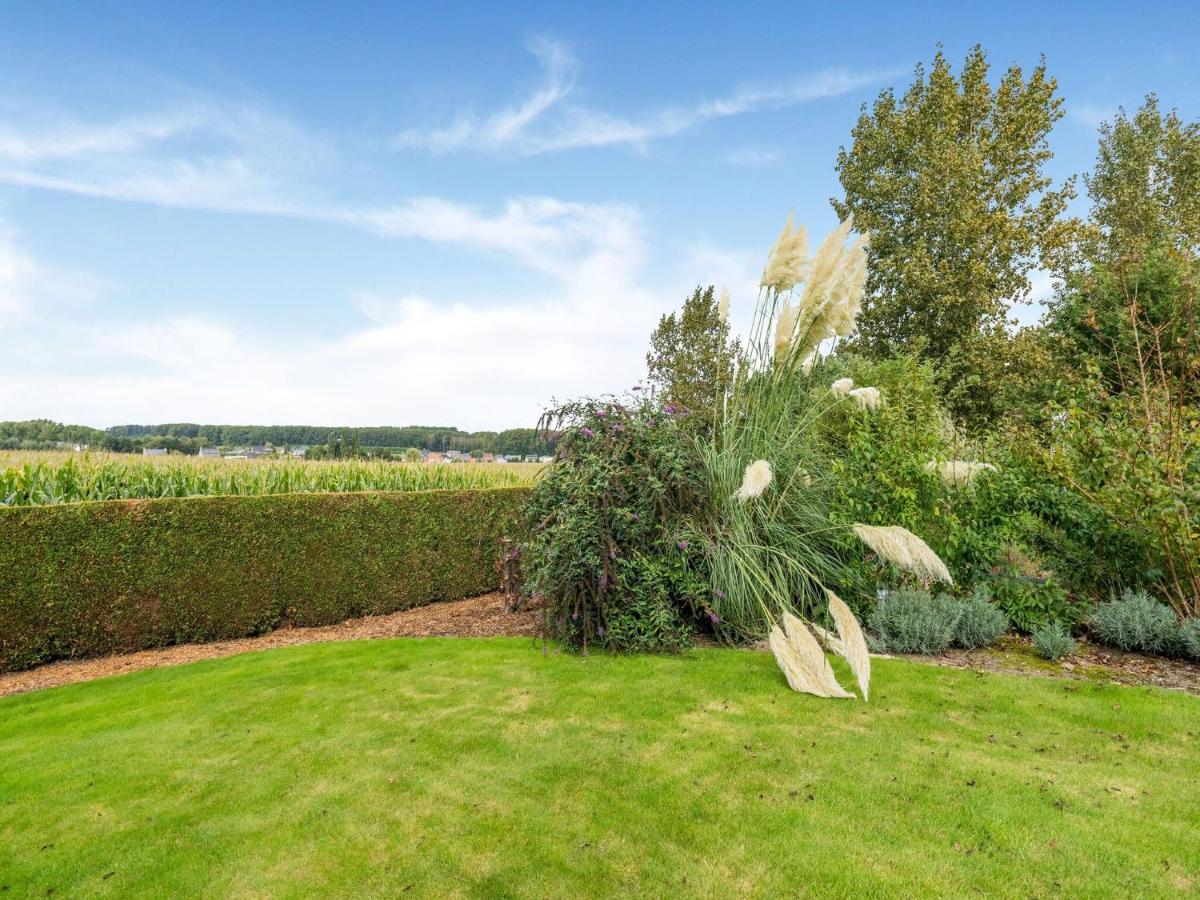 Stunning Holiday Home In Oombergen With Terrace And Garden Zottegem 外观 照片