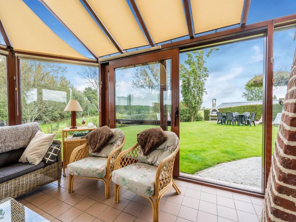 Stunning Holiday Home In Oombergen With Terrace And Garden Zottegem 外观 照片