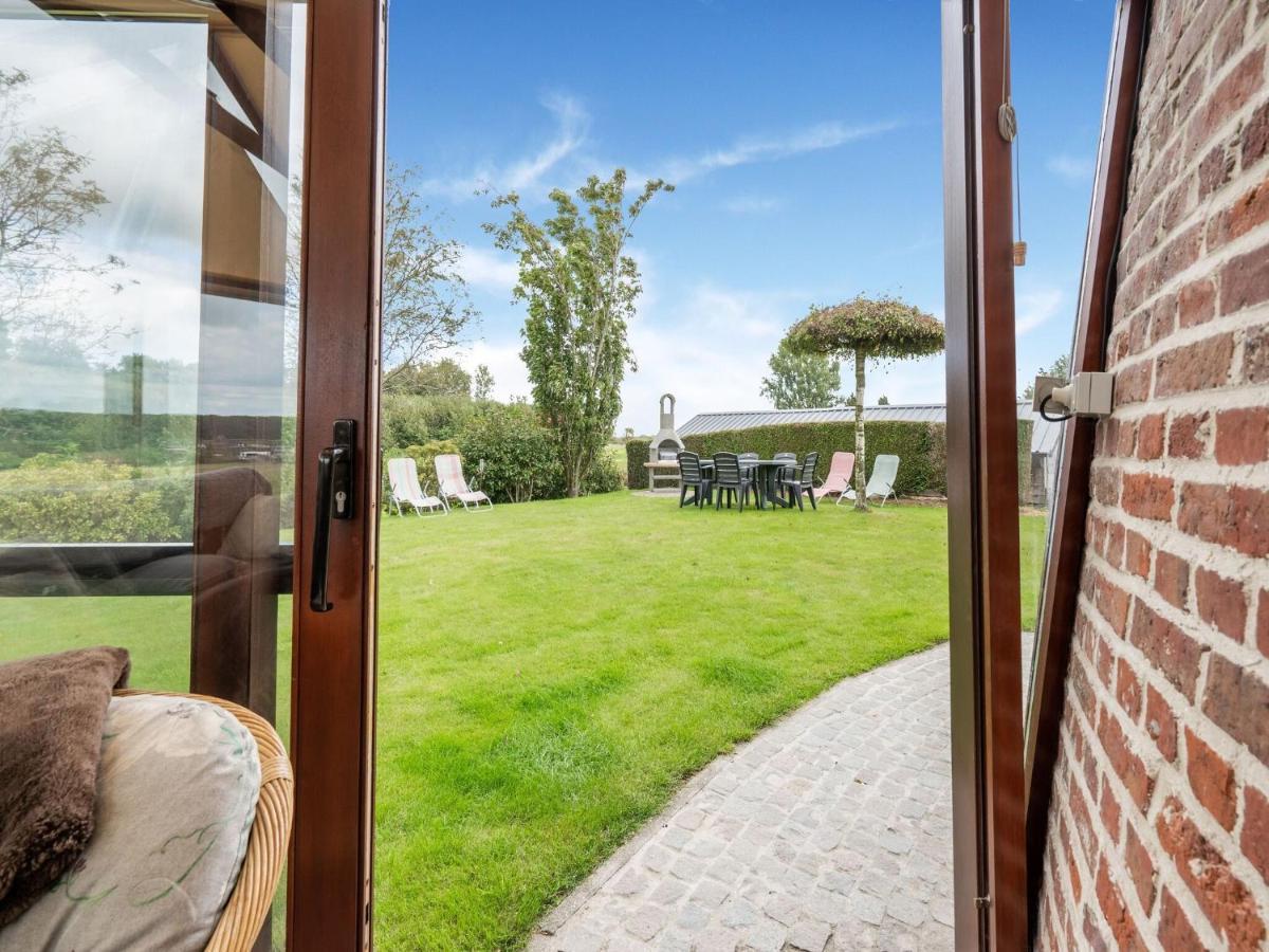 Stunning Holiday Home In Oombergen With Terrace And Garden Zottegem 外观 照片
